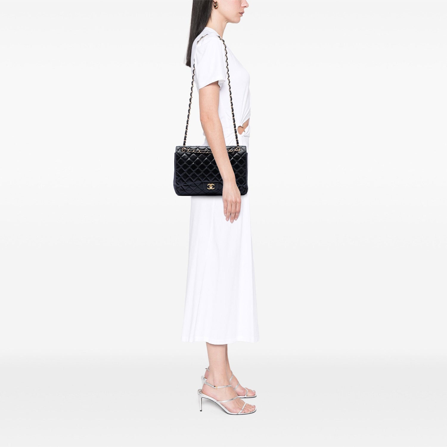 Chanel Maxi Classic Single Flap Black Lambskin Leather Gold